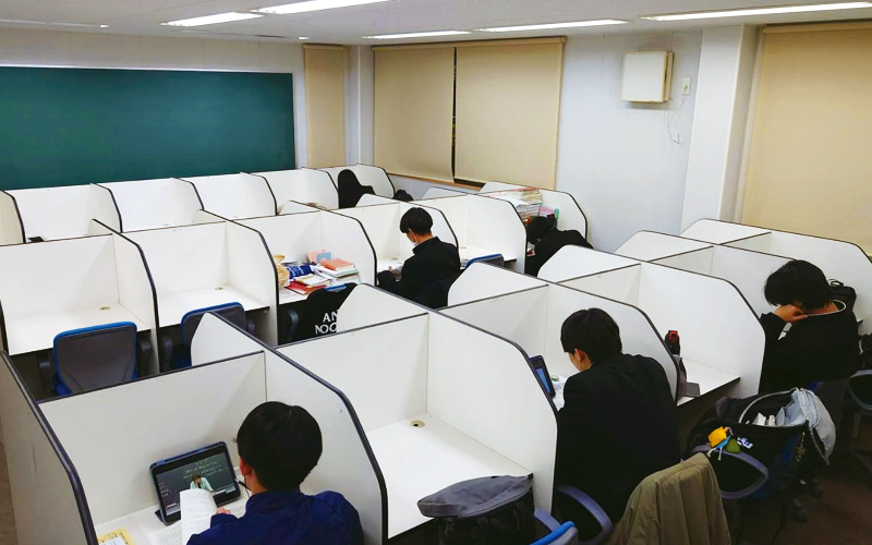 2,000講座とモバサテ